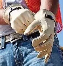 4 GLOVES